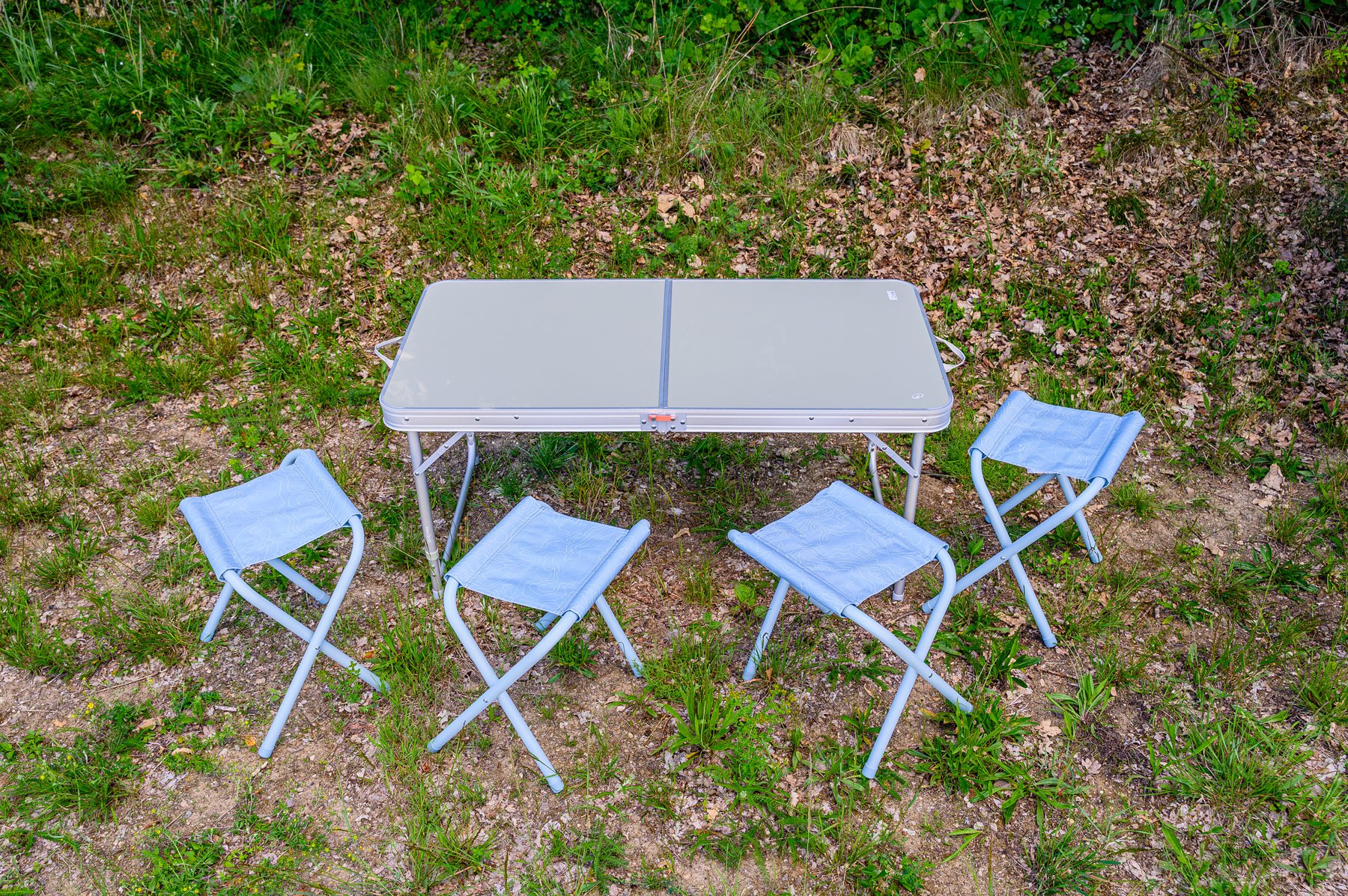 Kemping set; stoleček a židličky